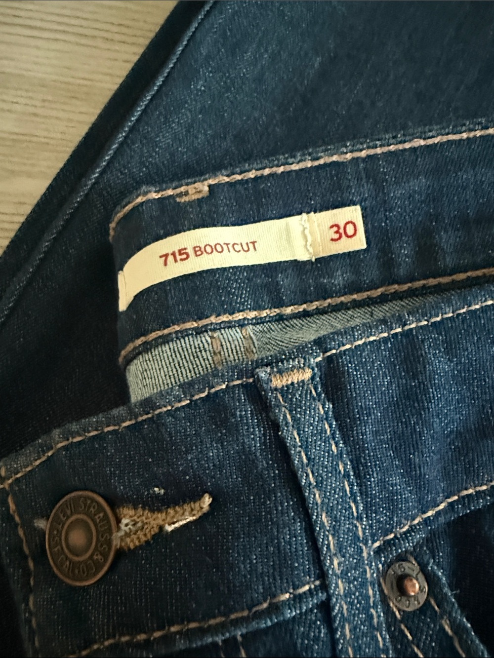 Levi’s 715 Bootcut Jeans - Picture 6 of 8